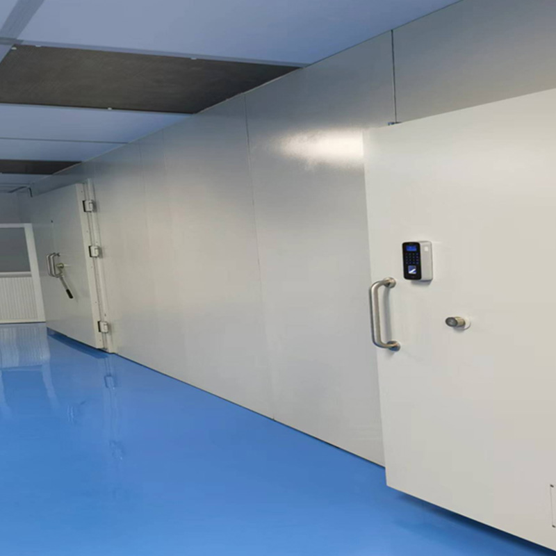 Electromagnetic shielding door